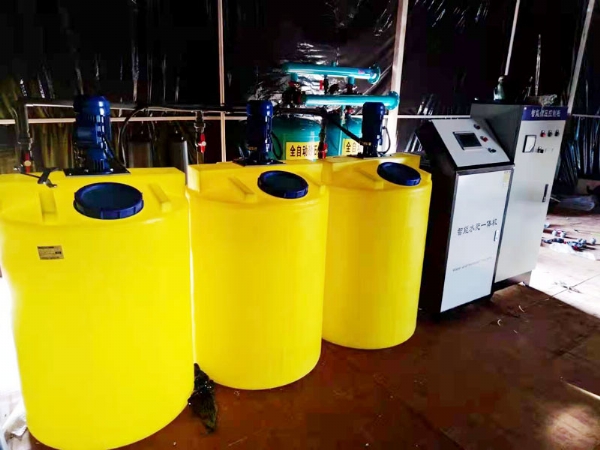 Intelligent water and fertilizer integrated machine