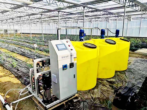 intelligent water and fertilizer integrated machine
